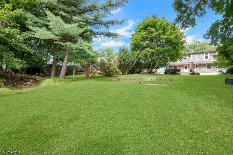 Property listing MLS 4049864 photo 35