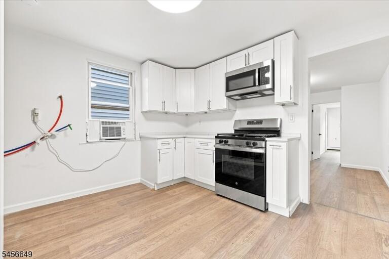 Property listing MLS 4049865 photo 19
