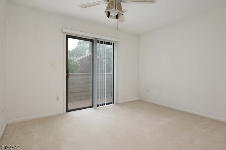 Property listing MLS 4049882 photo 11