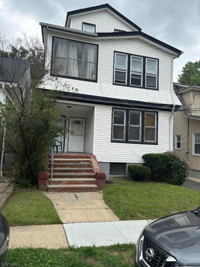 Property listing MLS 4049888 photo 1