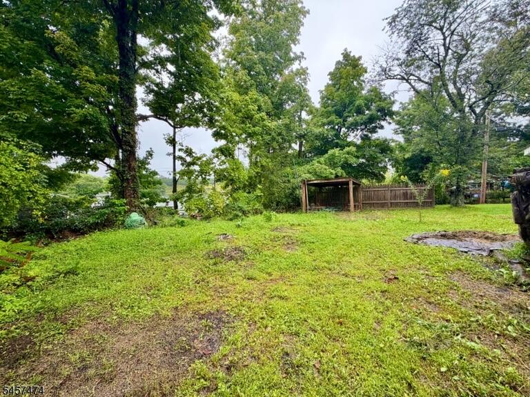 Property listing MLS 4049900 photo 11