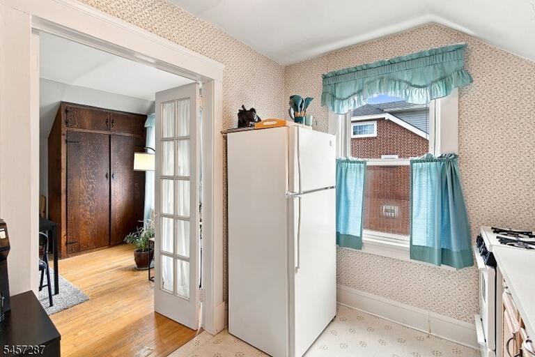 Property listing MLS 4049910 photo 17
