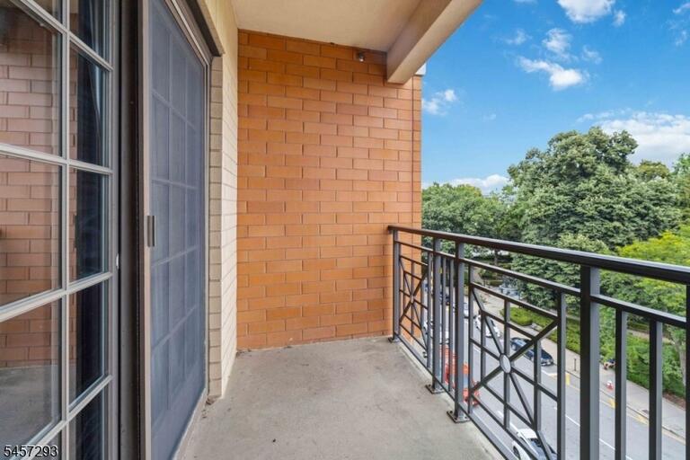 Property listing MLS 4049916 photo 21