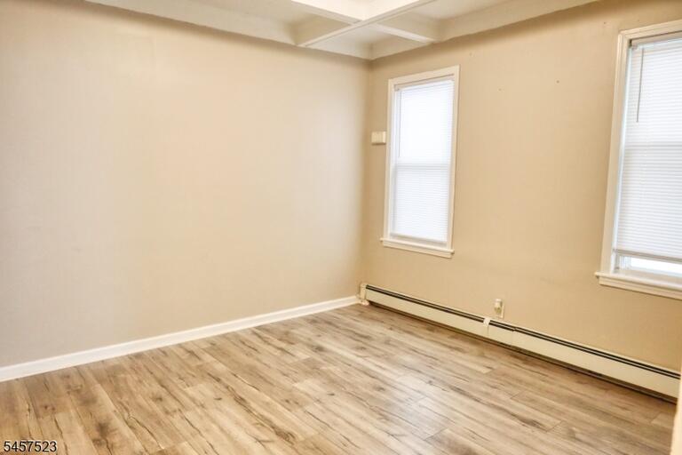 Property listing MLS 4049920 photo 5