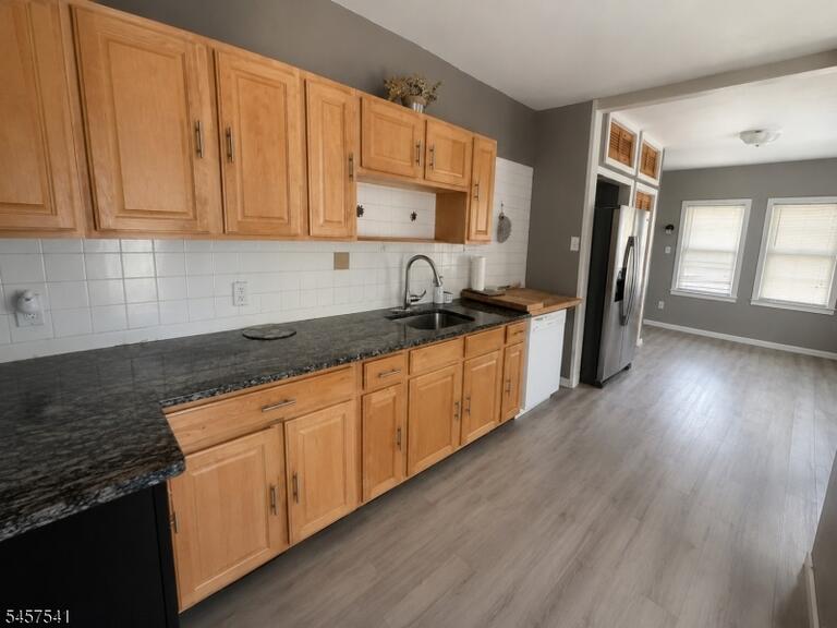 Property listing MLS 4049929 photo 5