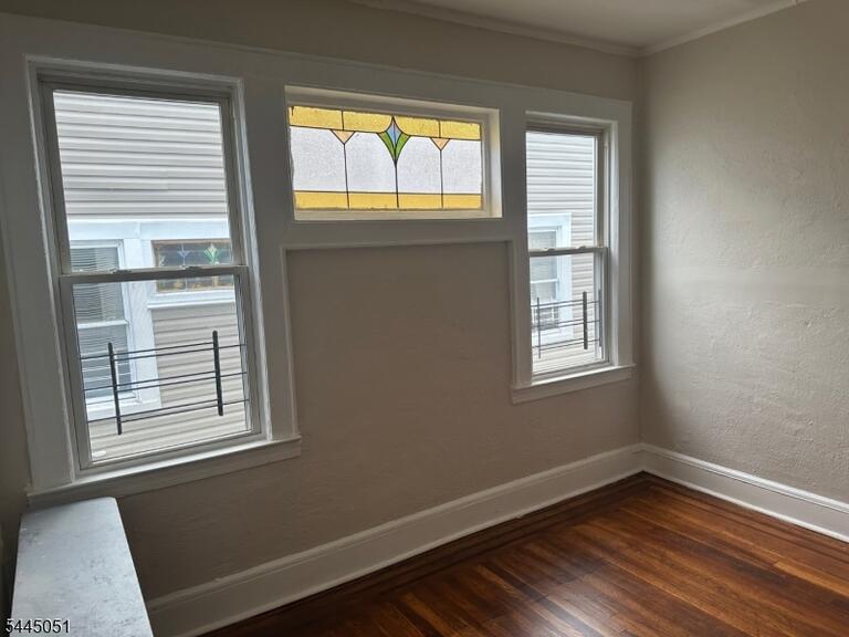 Property listing MLS 4049959 photo 4