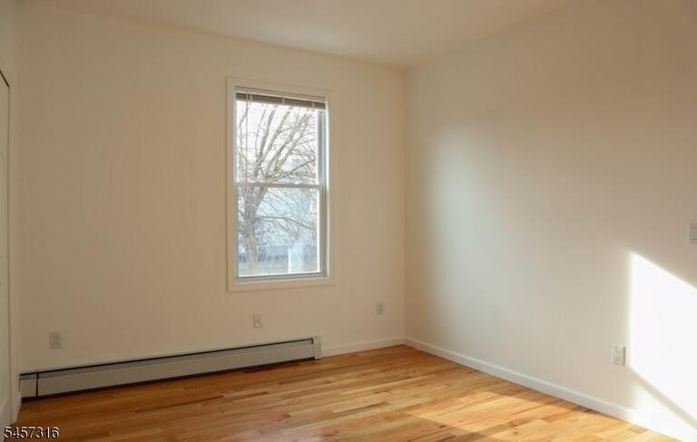 Property listing MLS 4049966 photo 5