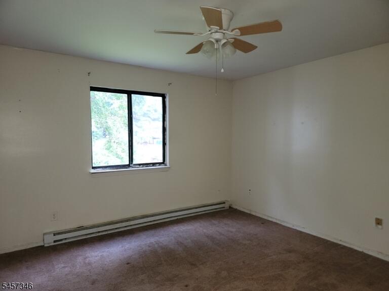 Property listing MLS 4049980 photo 8