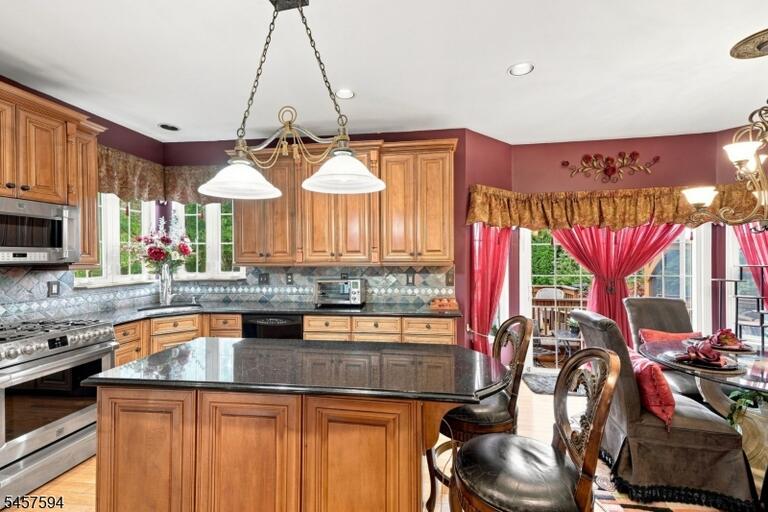 Property listing MLS 4049981 photo 20