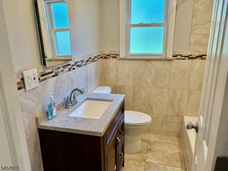 Property listing MLS 4049985 photo 8