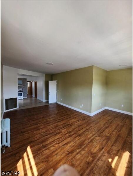 Property listing MLS 4049986 photo 3