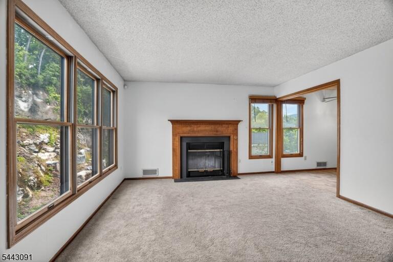 Property listing MLS 4049999 photo 7