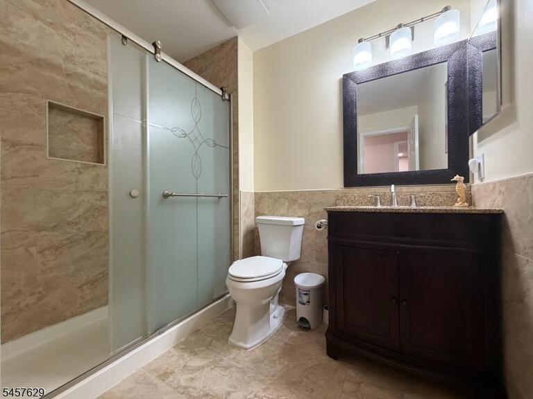 Property listing MLS 4050006 photo 13