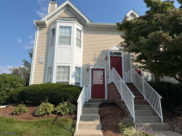 Property listing MLS 4050006 photo 2
