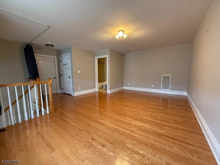 Property listing MLS 4050010 photo 13