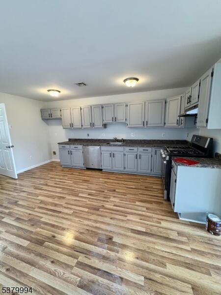 Property listing MLS 4050019 photo 2