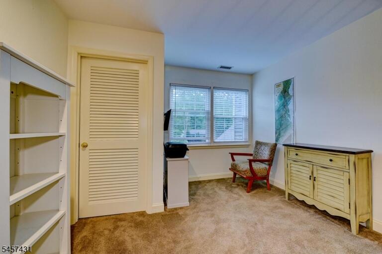 Property listing MLS 4050041 photo 28