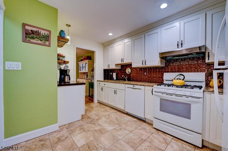 Property listing MLS 4050041 photo 8