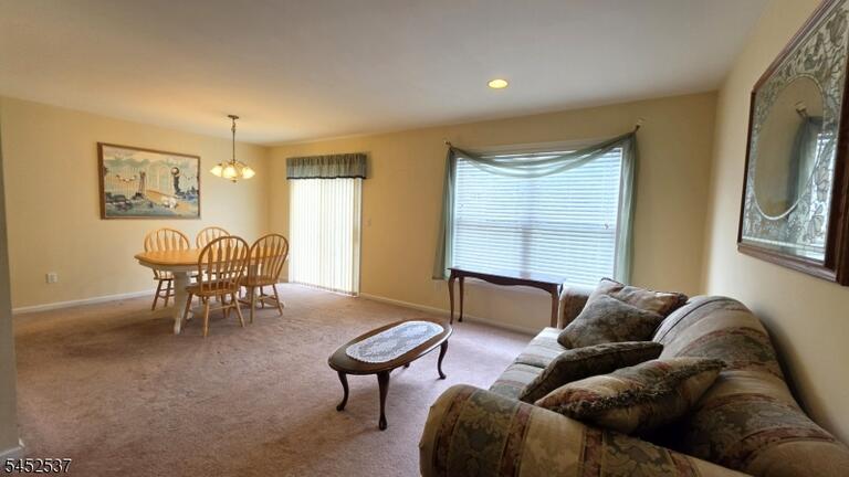 Property listing MLS 4050044 photo 5