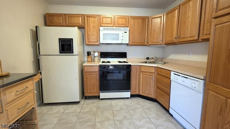 Property listing MLS 4050044 photo 9