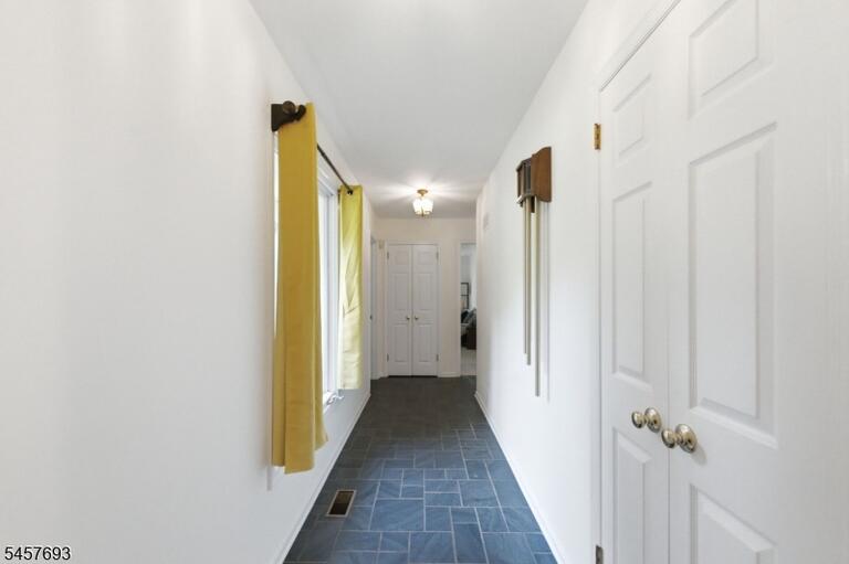 Property listing MLS 4050055 photo 20