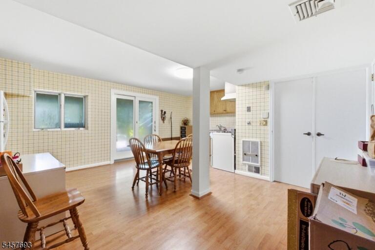Property listing MLS 4050055 photo 30