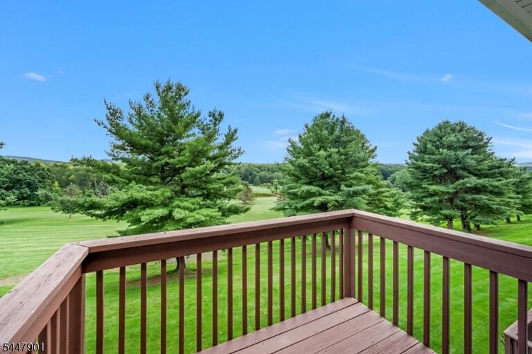 Property listing MLS 4050061 photo 29