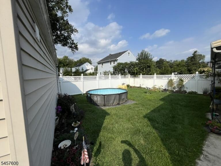 Property listing MLS 4050084 photo 5
