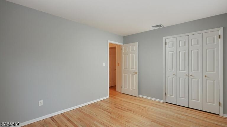 Property listing MLS 4050087 photo 13