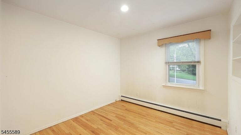 Property listing MLS 4050087 photo 15
