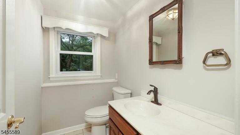 Property listing MLS 4050087 photo 21
