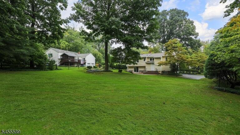 Property listing MLS 4050087 photo 31