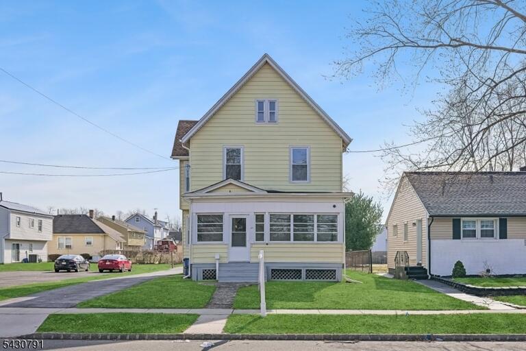 Property listing MLS 4050092 photo 3