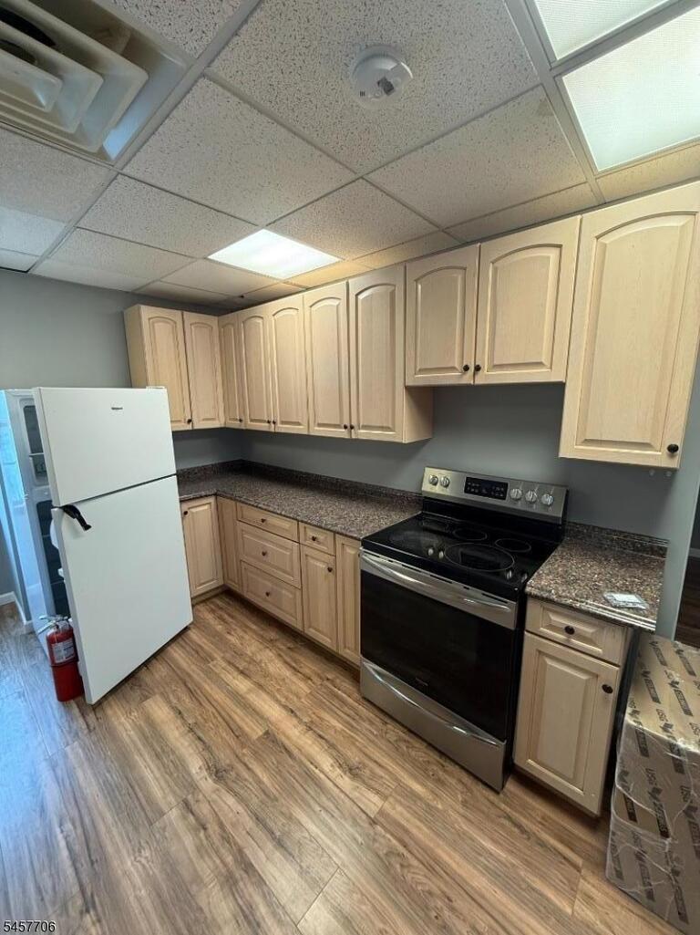 Property listing MLS 4050098 photo 1