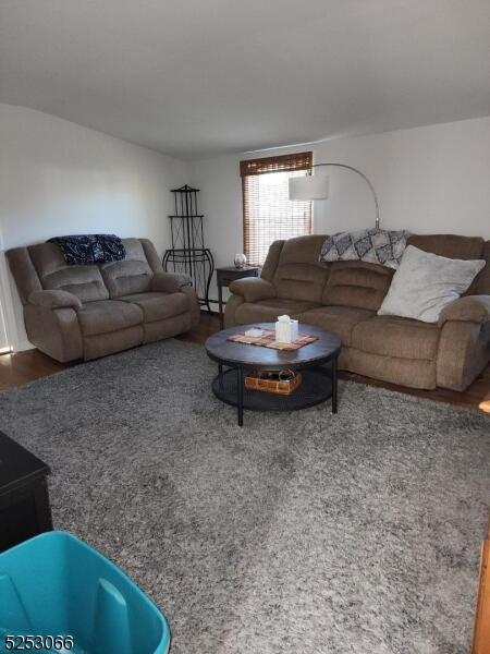 Property listing MLS 4050146 photo 5