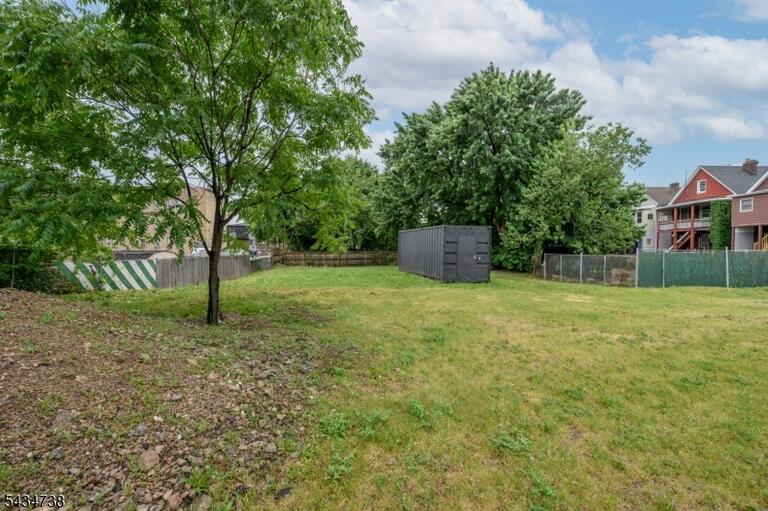 Property listing MLS 4050175 photo 5