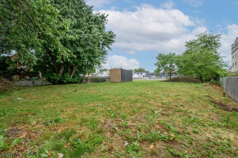 Property listing MLS 4050175 photo 7