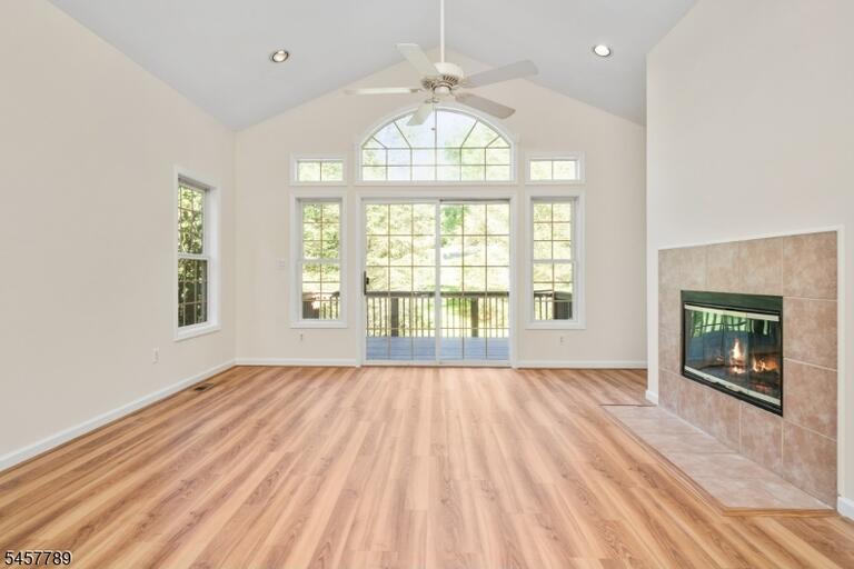 Property listing MLS 4050180 photo 12