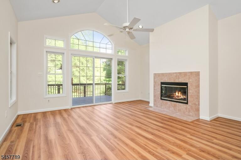 Property listing MLS 4050180 photo 13
