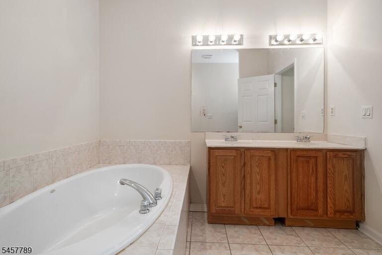 Property listing MLS 4050180 photo 20
