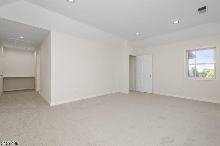 Property listing MLS 4050180 photo 23
