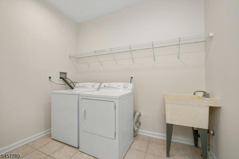 Property listing MLS 4050180 photo 8