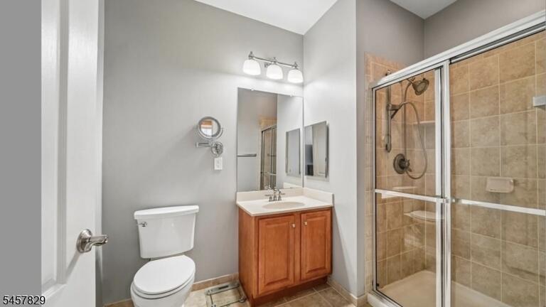 Property listing MLS 4050186 photo 1