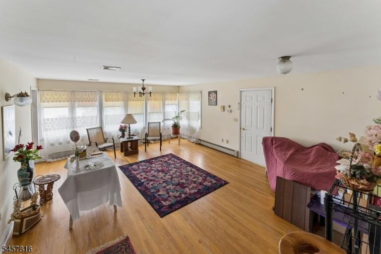 Property listing MLS 4050193 photo 15