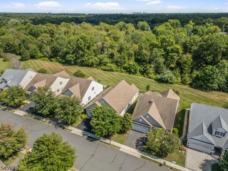 Property listing MLS 4050208 photo 45