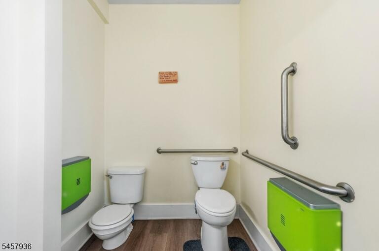 Property listing MLS 4050246 photo 9
