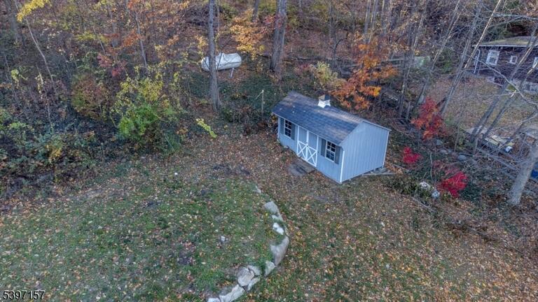 Property listing MLS 4050253 photo 35