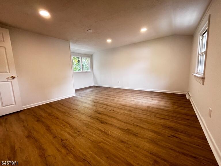 Property listing MLS 4050256 photo 29