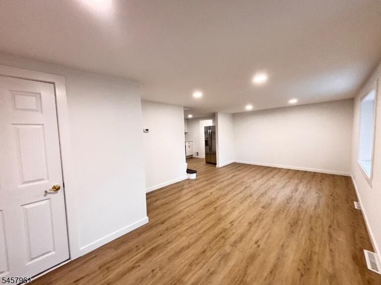 Property listing MLS 4050256 photo 4
