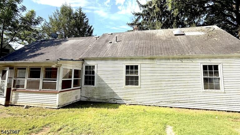 Property listing MLS 4050258 photo 3